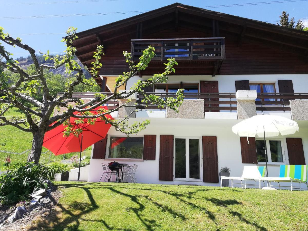 Chalet Waldrand Inden 外观 照片