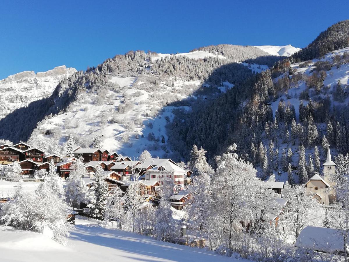 Chalet Waldrand Inden 外观 照片